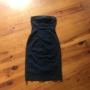 Black strapless tube dress by Express🖤